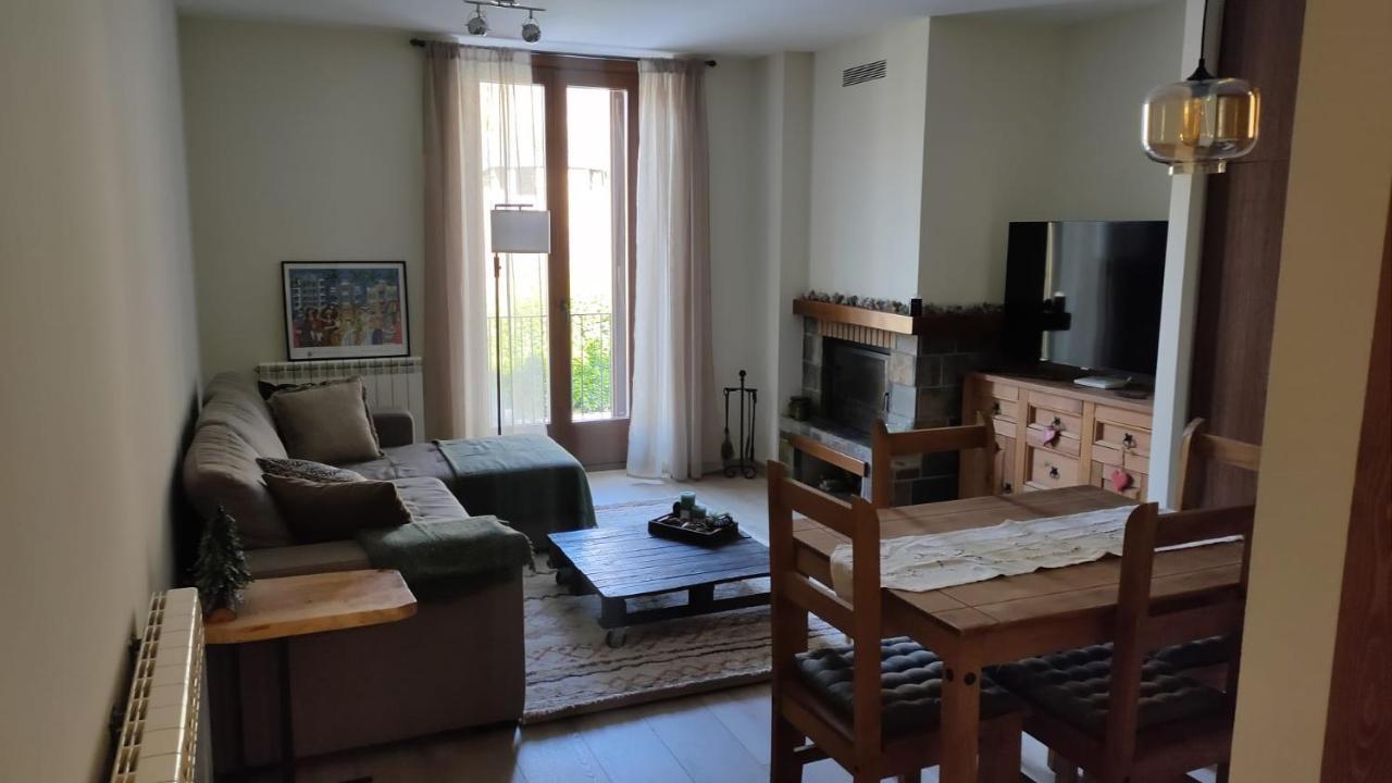 Apartament Ca La Nena Esterri D'Aneu Luaran gambar