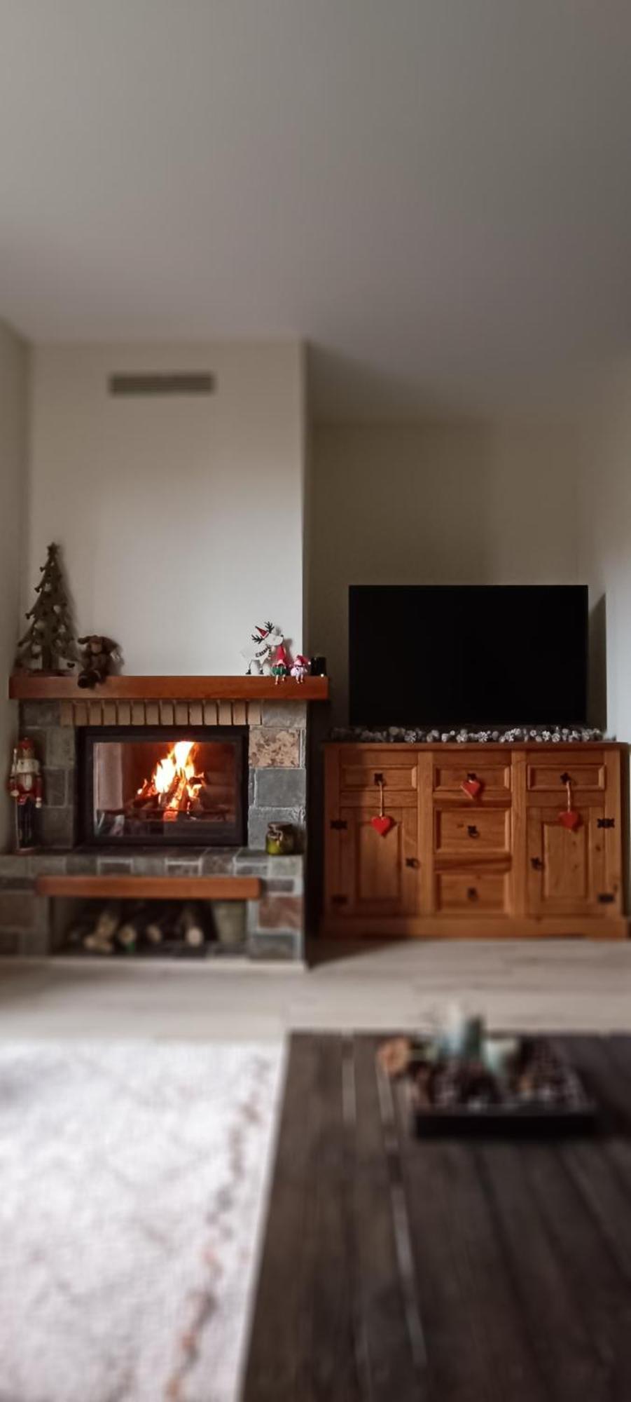 Apartament Ca La Nena Esterri D'Aneu Luaran gambar